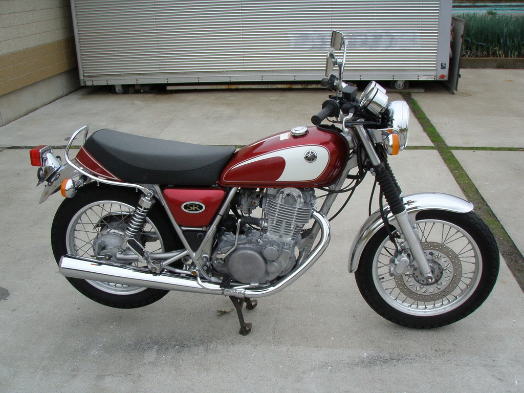 Купить мотоцикл Yamaha SR400-3 2005 фото 6